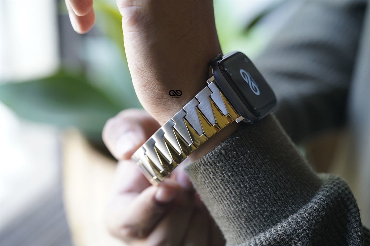 Wrist Gold Apple Watch With Silver Band Gold Silver Glossy Matte