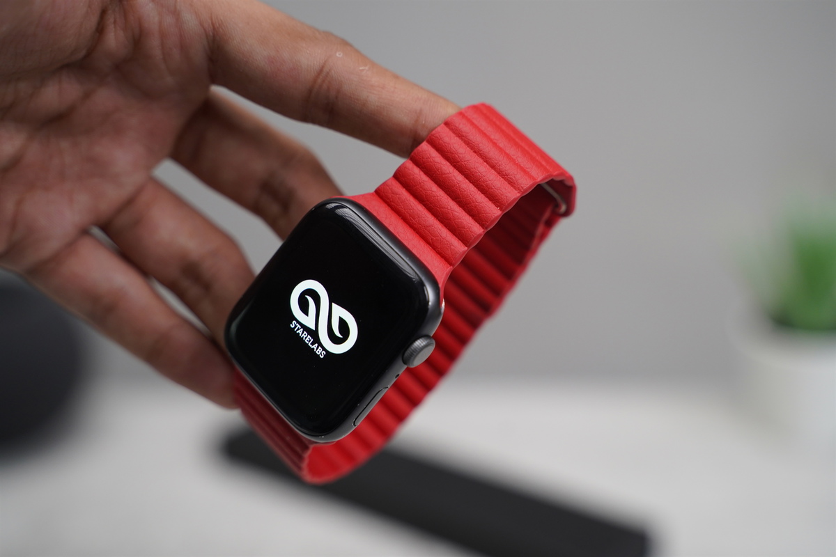 Blood Red Magnetic Leather Loop for Apple Watch 44MM 45MM 46MM