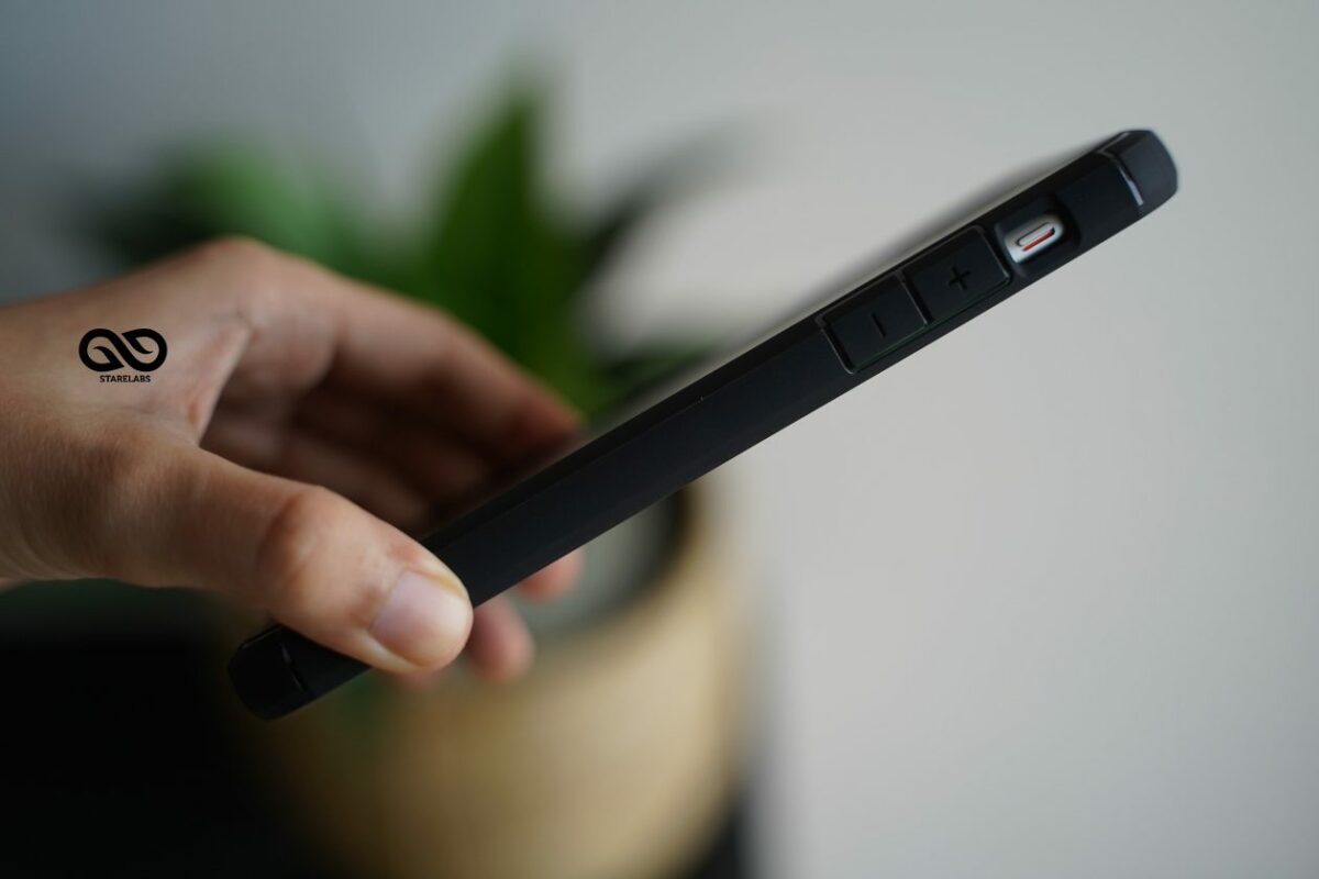 Carbon Defender Case for Xr