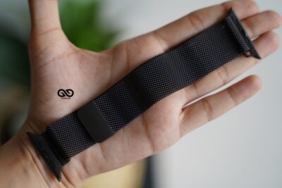 Personalized Magnetic metal loop strap for Apple Watch 42MM 41MM 40MM Series 4 5 6 7 8 9 10 11 SE SE 2 Gen