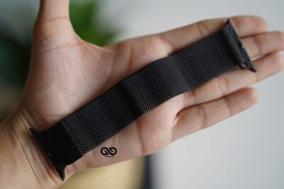 Personalized Magnetic metal loop strap for Apple Watch 42MM 41MM 40MM Series 4 5 6 7 8 9 10 11 SE SE 2 Gen