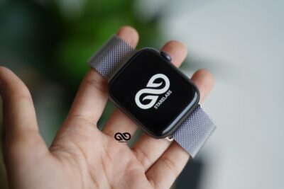 Personalized Magnetic metal loop strap for Apple Watch 42MM 41MM 40MM Series 4 5 6 7 8 9 10 11 SE SE 2 Gen