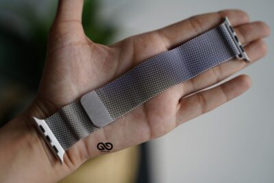 Personalized Magnetic metal loop strap for Apple Watch 42MM 41MM 40MM Series 4 5 6 7 8 9 10 11 SE SE 2 Gen