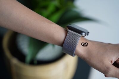 Personalized Magnetic metal loop strap for Apple Watch 42MM 41MM 40MM Series 4 5 6 7 8 9 10 11 SE SE 2 Gen