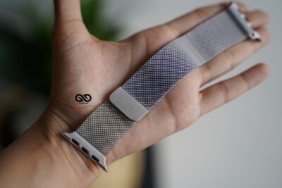 Personalized Magnetic metal loop strap for Apple Watch 42MM 41MM 40MM Series 4 5 6 7 8 9 10 11 SE SE 2 Gen