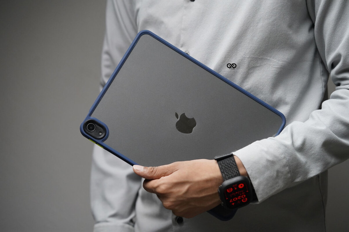 iPad Air 11th/5th/4th Gen 2026/2025/2024/2022/2021/2020 Blue Transparent Case 10.9 inch/M4/M3,M2 Chip