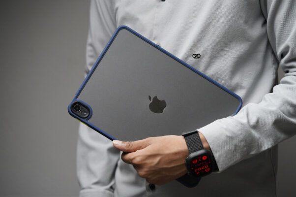 iPad Air 11th/5th/4th Gen 2026/2025/2024/2022/2021/2020 Blue Transparent Case 10.9 inch/M4/M3,M2 Chip