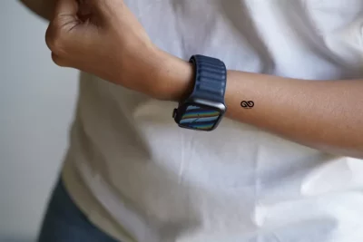 Latest Leather Magnetic Band for Apple Watch 42MM 41MM 40MM Series 4 5 6 7 8 9 10 11 SE SE 2 Gen