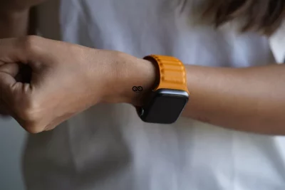 Latest Leather Magnetic Band for Apple Watch 42MM 41MM 40MM Series 4 5 6 7 8 9 10 11 SE SE 2 Gen