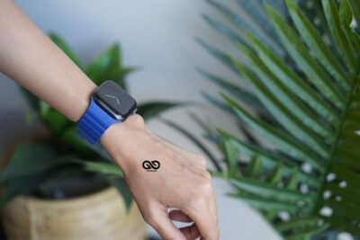 Ocean Blue Magnetic Leather Loop for Apple Watch 42MM 41MM 40MM Series 4 5 6 7 8 9 10 11 SE SE 2 Gen