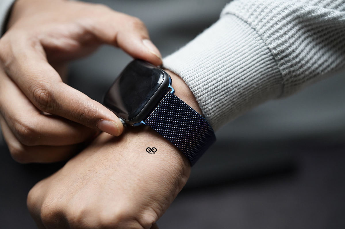 Milanese magnetic metal loop strap Blue for Apple Watch 44MM 45MM Series 4 5 6 7 8 9 SE SE 2 Gen 10 Milanese magnetic metal loop strap Blue for Apple Watch 44MM 45MM Series 4 5 6 7 8 9 SE SE 2 Gen - Image 10