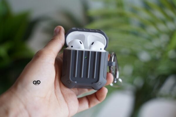 Grey Armor Airpods 1/2 Case
