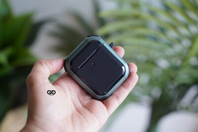 Midnight Green Defender Airpods 1/2 Case
