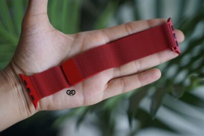 Milanese magnetic metal loop strap Red for Apple Watch 42MM 41MM 40MM Series 4 5 6 7 8 9 10 SE SE 2 Gen