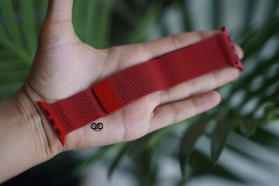 Milanese magnetic metal loop strap Red for Apple Watch 42MM 41MM 40MM Series 4 5 6 7 8 9 10 SE SE 2 Gen