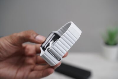 White Magnetic Leather Loop for Apple Watch 44MM 45MM 46MM Series 4 5 6 7 8 9 10 SE SE 2 Gen