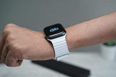 White Magnetic Leather Loop for Apple Watch 44MM 45MM 46MM Series 4 5 6 7 8 9 10 SE SE 2 Gen