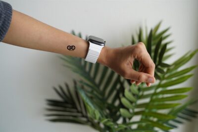 White Magnetic Leather Loop for Apple Watch 42MM 41MM 40MM Series 4 5 6 7 8 9 10 11 SE SE 2 Gen