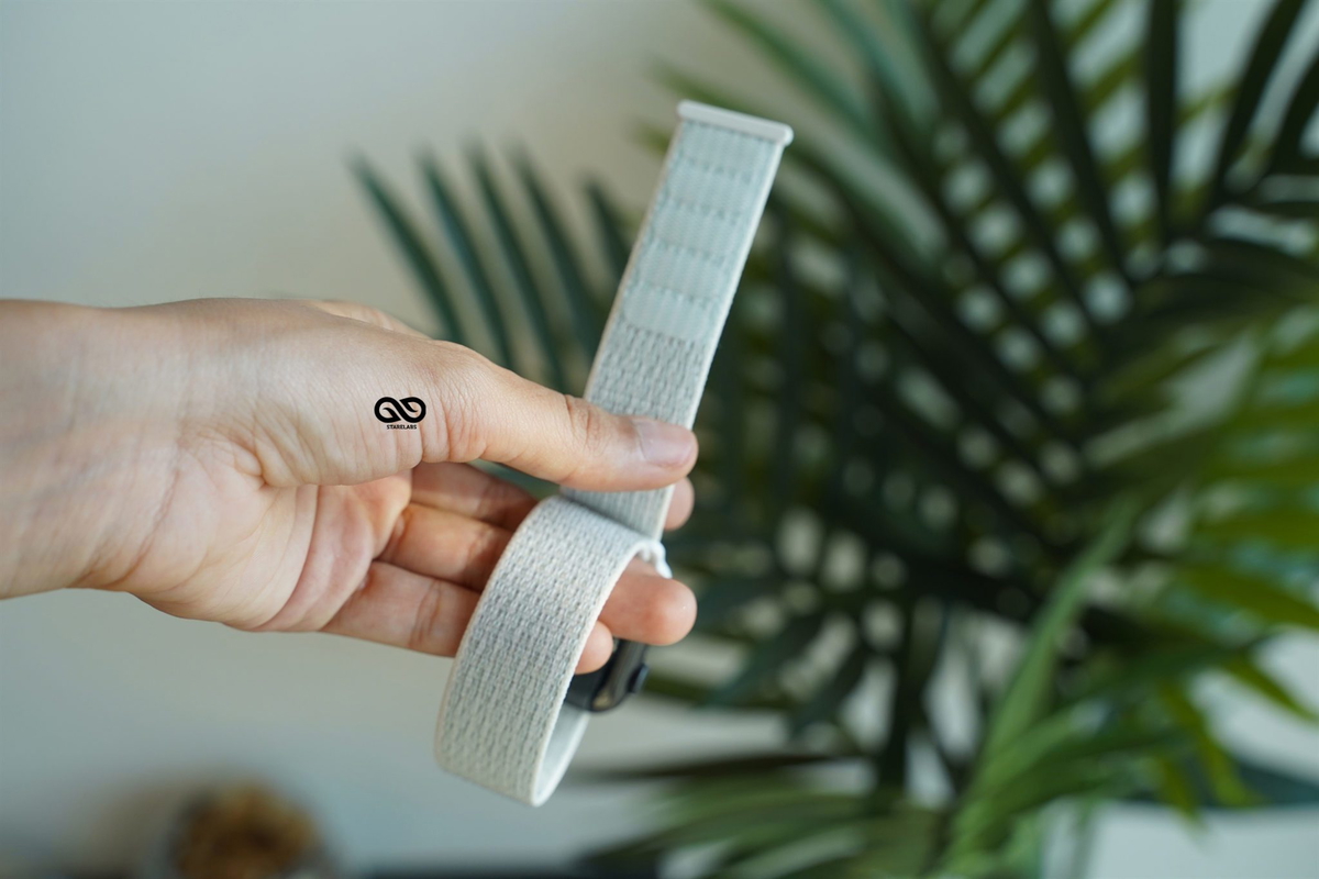 Summit White Sports Loop for iWatch 41 mm 40 mm 38 mm for Series 8 7 6 SE 5 4 3 2 1 11 Summit White Sports Loop for iWatch 41 mm 40 mm 38 mm for Series 8 7 6 SE 5 4 3 2 1 - Image 11