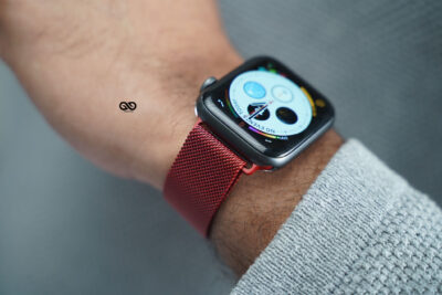 Milanese magnetic metal loop strap Red for Apple Watch 42MM 41MM 40MM Series 4 5 6 7 8 9 10 SE SE 2 Gen