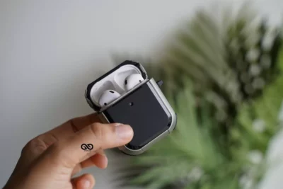 Light Midnight Green Defender Airpods 1/2 Case 20 Light Midnight Green Defender Airpods 1/2 Case