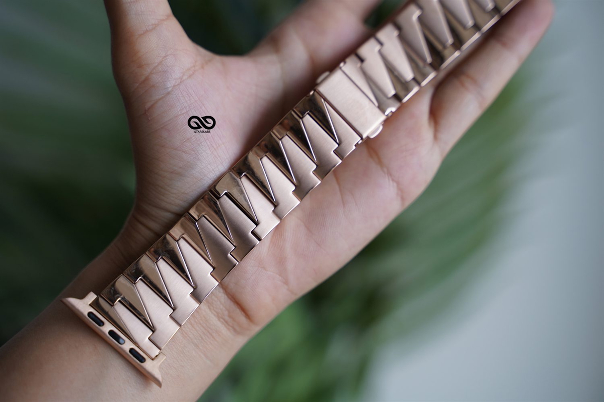 Rose Gold Glossy Matte Link Strap For Apple Watch 42MM 41MM 40MM Series 4 5 6 7 8 9 10 SE SE 2 Gen 5 Rose Gold Glossy Matte Link Strap For Apple Watch 42MM 41MM 40MM Series 4 5 6 7 8 9 10 SE SE 2 Gen - Image 5