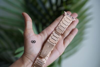 Rose Gold Glossy Matte Link Strap For Apple Watch 42MM 41MM 40MM Series 4 5 6 7 8 9 10 SE SE 2 Gen 19 Rose Gold Glossy Matte Link Strap For Apple Watch 42MM 41MM 40MM Series 4 5 6 7 8 9 10 SE SE 2 Gen - Image 7