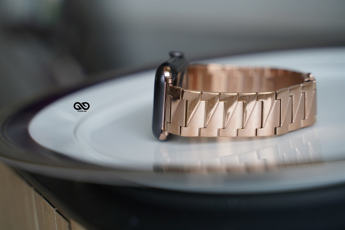 Rose Gold Glossy Matte Link Strap For Apple Watch 42MM 41MM 40MM Series 4 5 6 7 8 9 10 SE SE 2 Gen 11 Rose Gold Glossy Matte Link Strap For Apple Watch 42MM 41MM 40MM Series 4 5 6 7 8 9 10 SE SE 2 Gen - Image 11