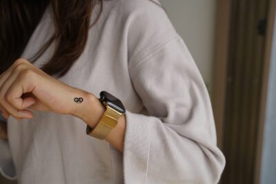 Milanese Magnetic Metal Loop strap Gold for Apple Watch 44MM 45MM 46MM Series 4 5 6 7 8 9 10 11 (SE 2 3 Gen)