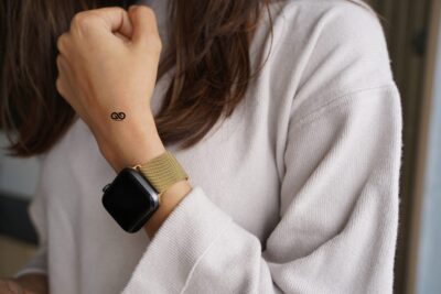 Milanese Magnetic Metal Loop strap Gold for Apple Watch 44MM 45MM 46MM Series 4 5 6 7 8 9 10 11 (SE 2 3 Gen)