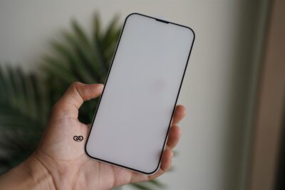 Dust grill Tempered glass for iPhone 14