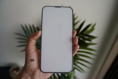 Dust grill Tempered glass for iPhone 14