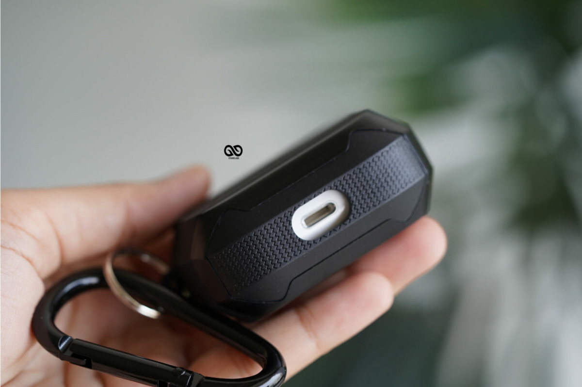 Black Shockproof airpods case for Airpods 3 (Old)