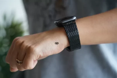 Carbon Fiber Textured Strap for Apple Watch 42MM 41MM 40MM Series 4 5 6 7 8 9 10 11 SE SE 2 Gen