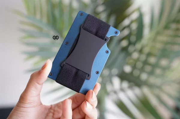 Minimal Card Holder with Cash Strap
