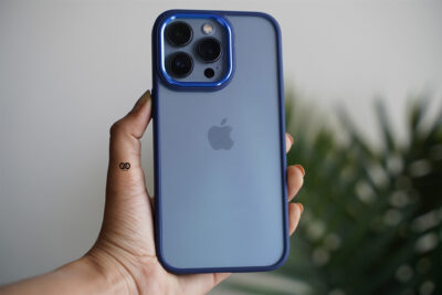 Transparent Case with Colored Border - Image 13