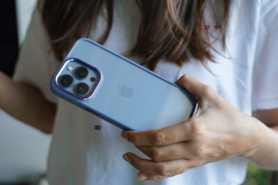 Transparent Case with Colored Border