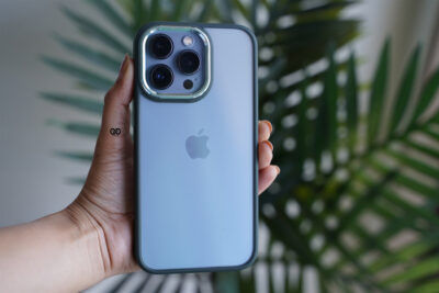 Transparent Case with Colored Border - Image 34