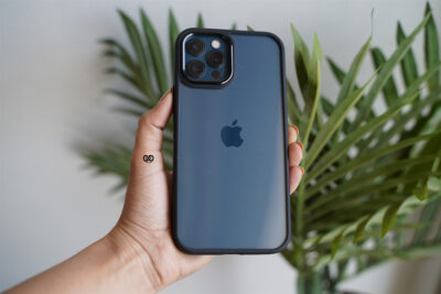 Transparent Case with Colored Border - Image 48