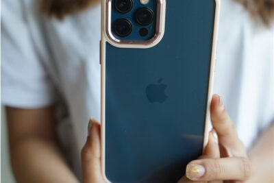Transparent Case with Colored Border - Image 39