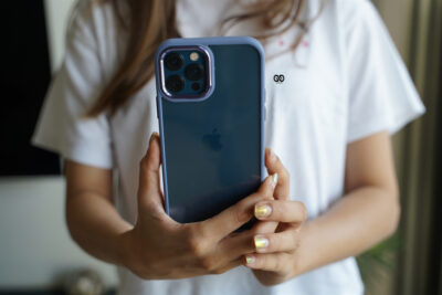 Transparent Case with Colored Border - Image 51