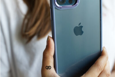 Transparent Case with Colored Border - Image 59