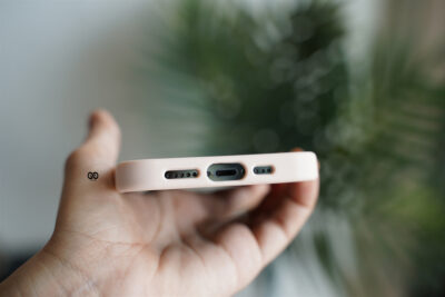 Transparent Case with Colored Border - Image 65