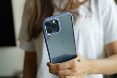 Transparent Case with Colored Border - Image 70