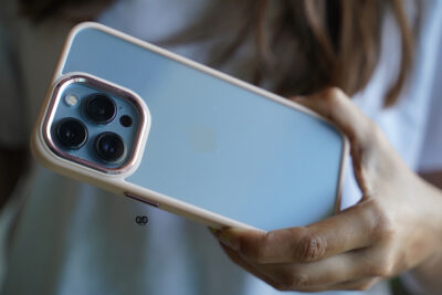Transparent Case with Colored Border - Image 16