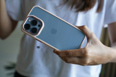 Transparent Case with Colored Border - Image 93