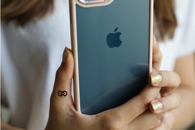 Transparent Case with Colored Border - Image 96