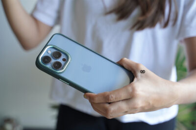 Transparent Case with Colored Border - Image 101