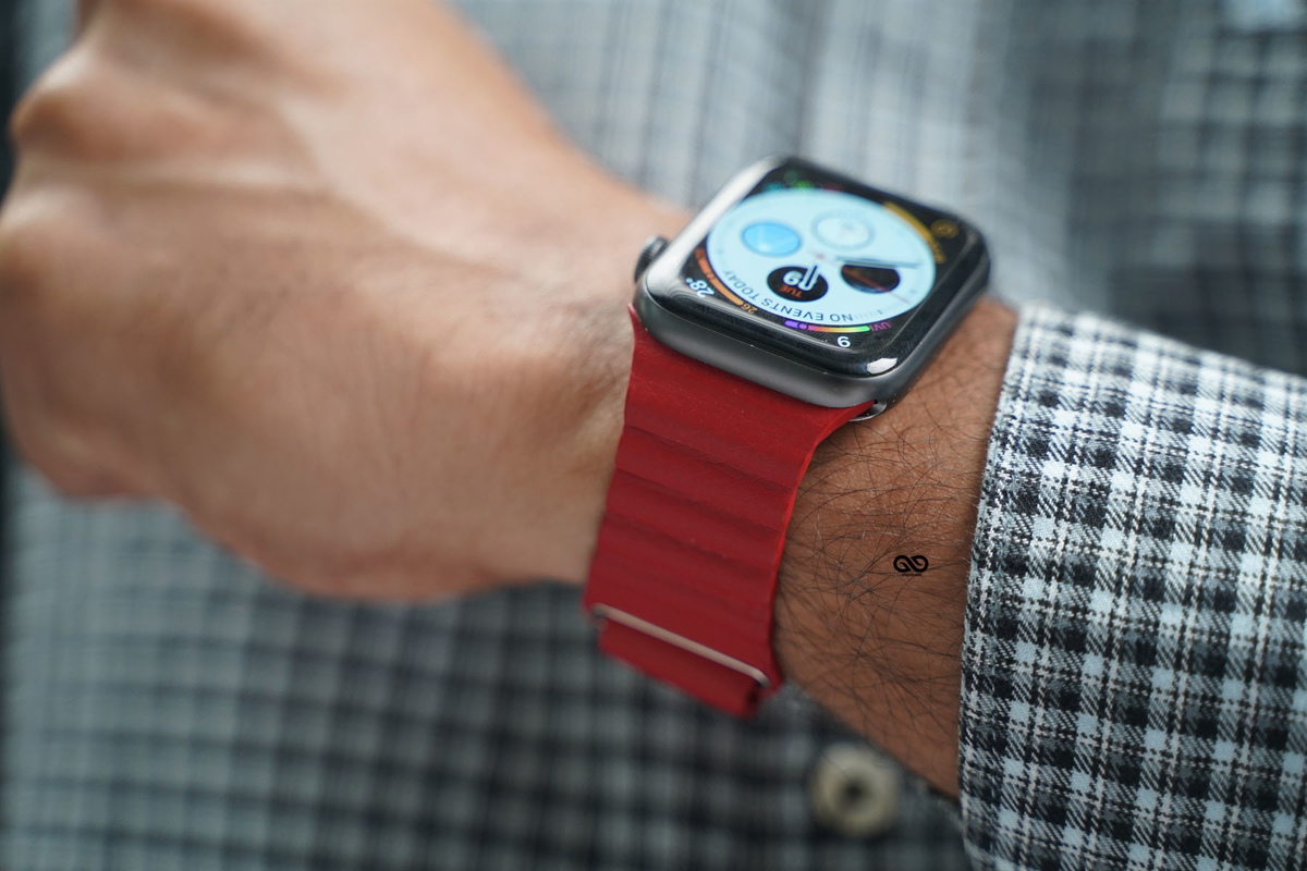 Blood Red Magnetic Leather Loop for Apple Watch 44MM 45MM 46MM