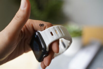 White Waterproof Silicone Sports Bands for Apple Watch 42MM 41MM 40MM Series 4 5 6 7 8 9 10 11 SE SE 2 Gen